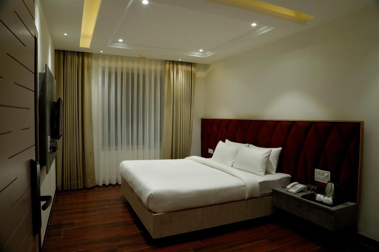 Dayal Hotel Una (Himachal Pradesh) المظهر الخارجي الصورة