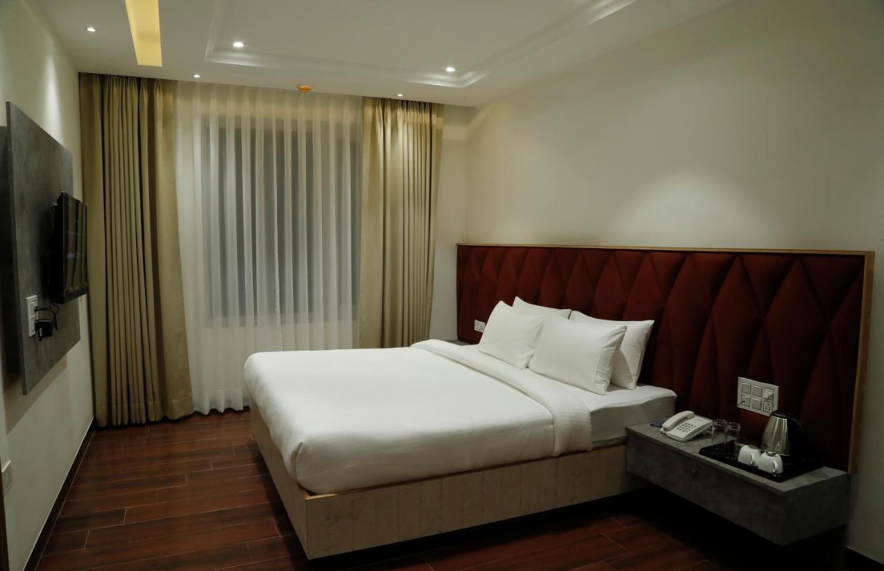 Dayal Hotel Una (Himachal Pradesh) المظهر الخارجي الصورة